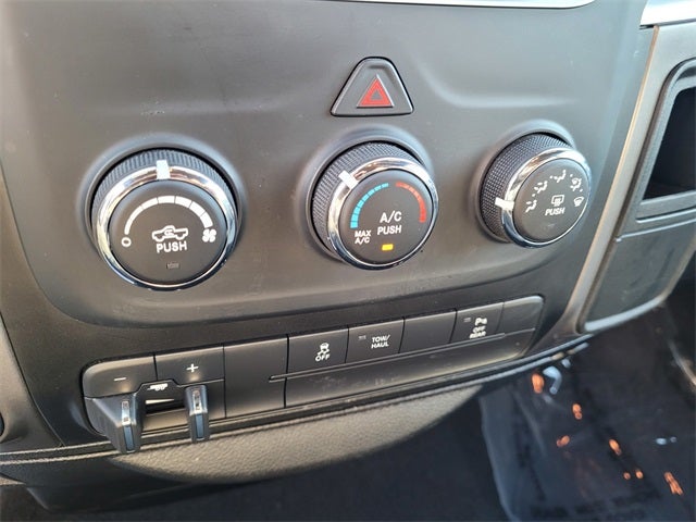 2022 RAM 1500 Classic Warlock Quad Cab 4x2 6'4' Box