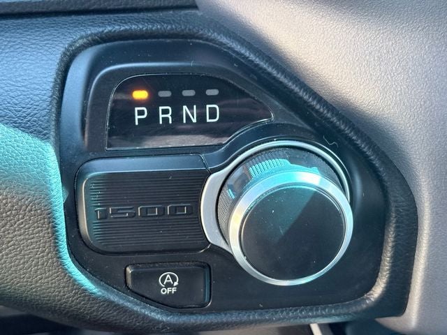 2022 RAM 1500 Big Horn Quad Cab 4x2 6'4' Box