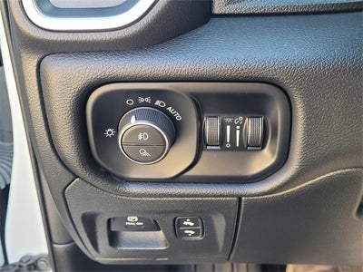 2025 RAM 1500 Big Horn Crew Cab 4x4 5'7' Box