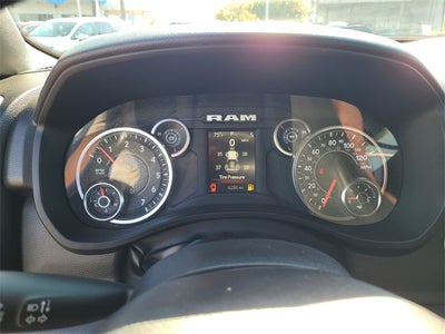 2025 RAM 1500 Tradesman Crew Cab 4x4 5'7' Box