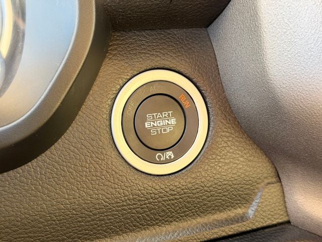 2020 RAM 1500 Big Horn Crew Cab 4x4 5'7' Box