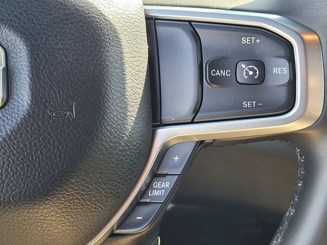 2024 RAM 1500 Big Horn Crew Cab 4x4 5'7' Box