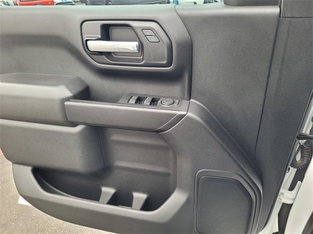 2022 Chevrolet Silverado 1500 2WD Crew Cab Short Bed Custom