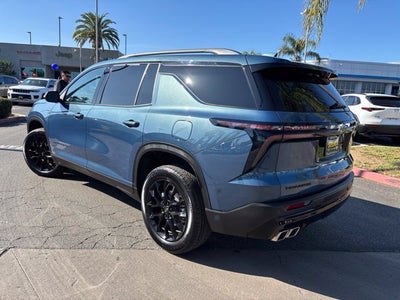 2025 Chevrolet Traverse FWD LT