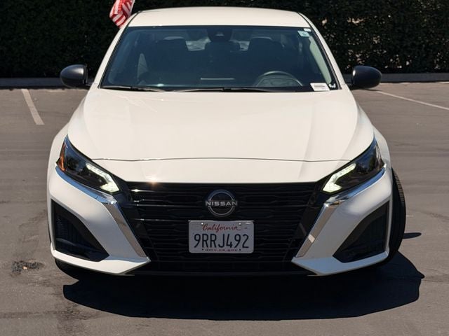 2025 Nissan Altima SV FWD