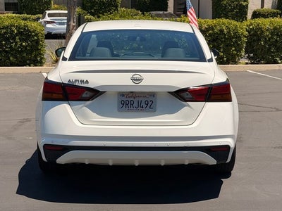 2025 Nissan Altima SV FWD