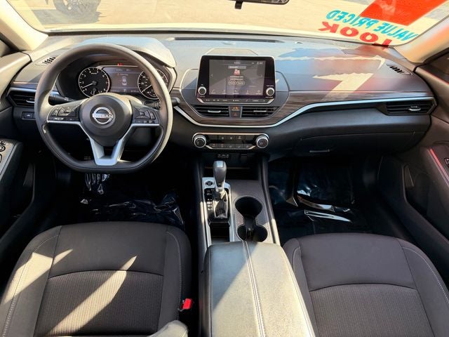 2025 Nissan Altima SV FWD