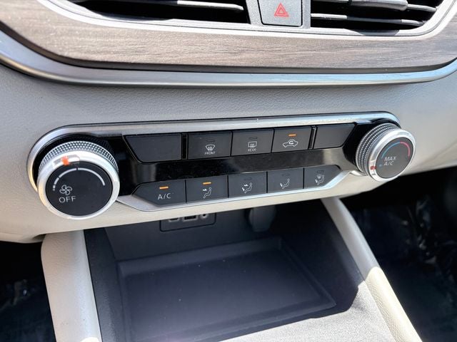 2025 Nissan Altima SV FWD