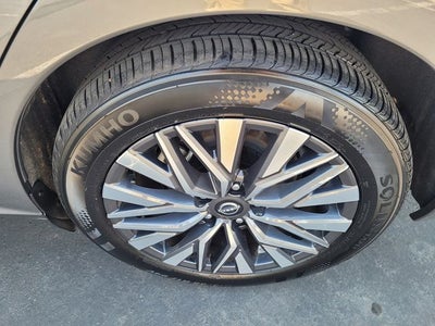 2025 Nissan Altima SV FWD