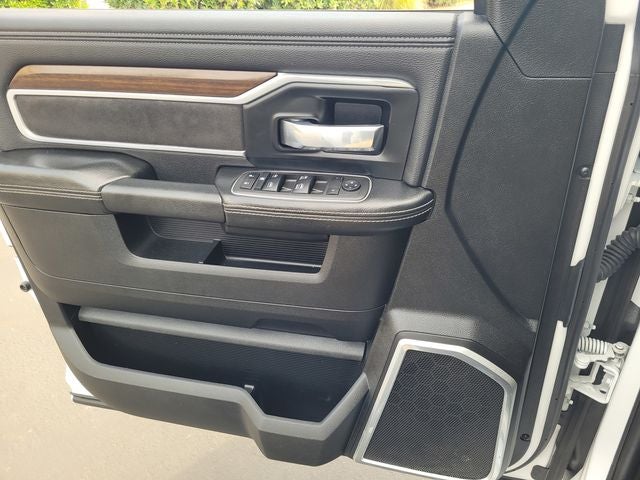 2022 RAM 2500 Laramie Crew Cab 4x4 6'4' Box