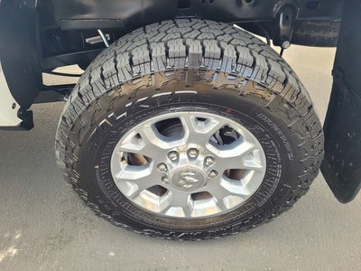 2022 RAM 2500 Laramie Crew Cab 4x4 6'4' Box