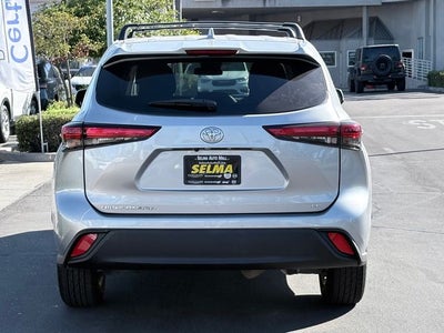 2021 Toyota Highlander LE