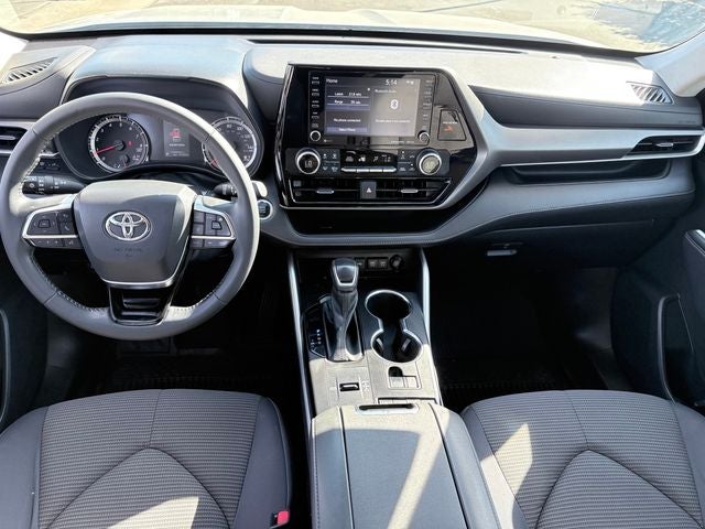 2021 Toyota Highlander LE