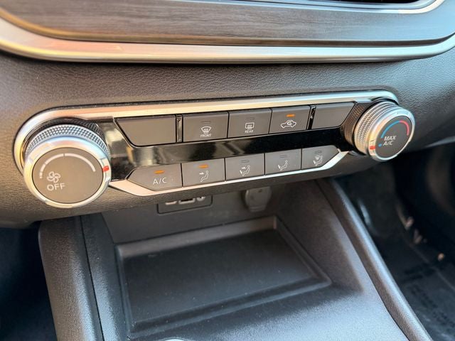 2025 Nissan Altima SV - Photo 17